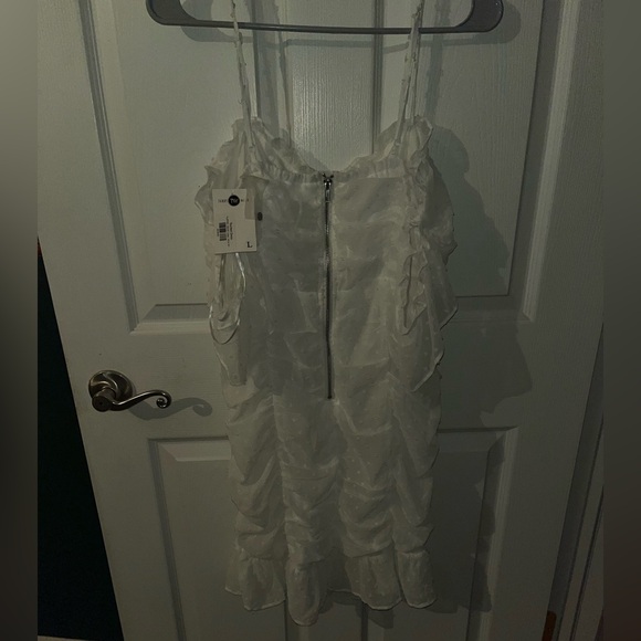 Ruched White Dress - Picture 4 of 7